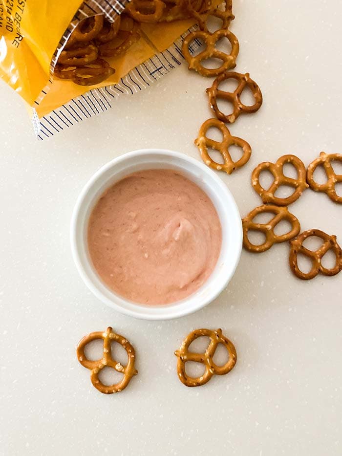 pretzel dip with pretzels