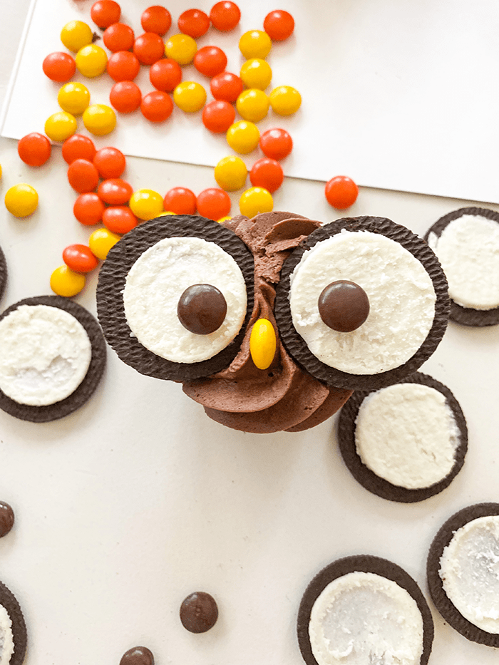 complete owl cupcake