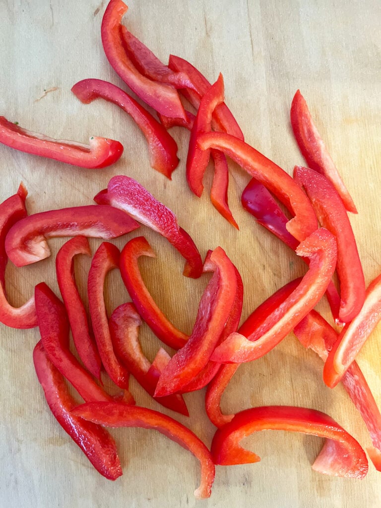 sliced red bell pepper
